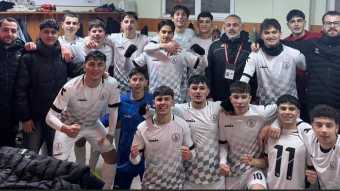 Körfez Gençlerbirliği grup lideri oldu